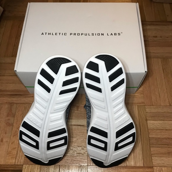 NWOT APL Athletic Propulsion Labs Techloom Pro - Picture 8 of 8